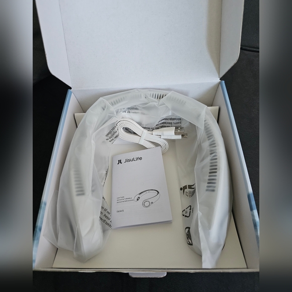 JISULIFE Portable Neck Fan, 5-Speed 🌬 - Picture 3 of 5